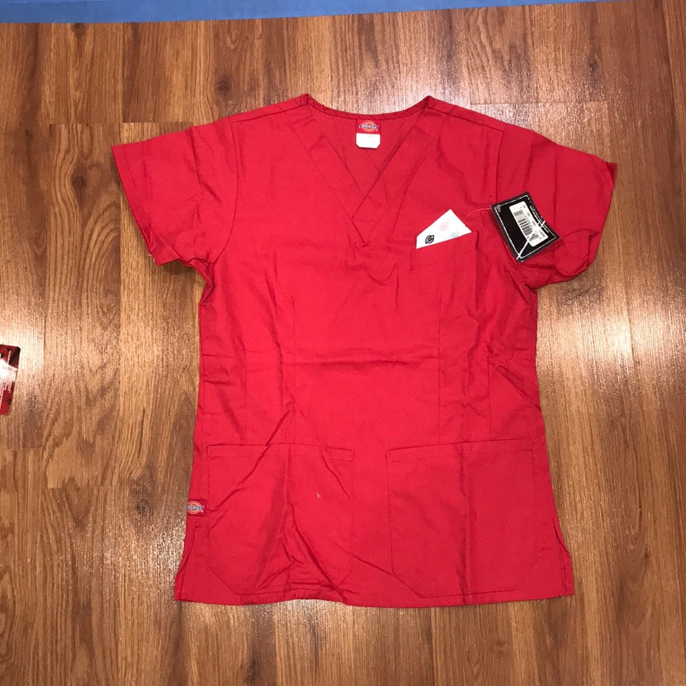 XS Dickies scrub top